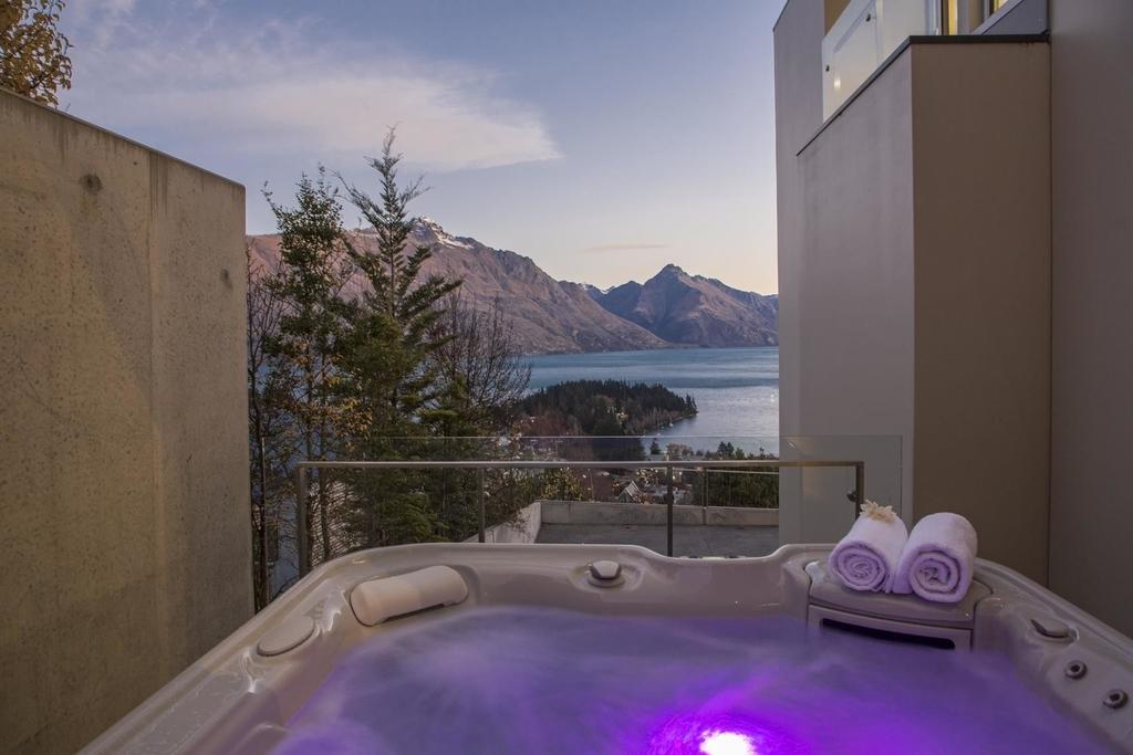 Villa De Luxe, A Relax It'S Done Luxury Holiday Home Queenstown Exteriör bild